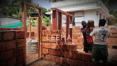 LEEHA BUILDERS & DEVELOPERS 
THANA ,KANNUR. 

YOUR DREAMS OUR HANDS 

1038SQFT SINGLE STOREY HOUSE, KURUVA ,KANNUR .

GF Laterite work

 #BestBuildersInKerala  #HouseConstruction #residentialinteriordesign #kerala_constructions #kannurconstruction