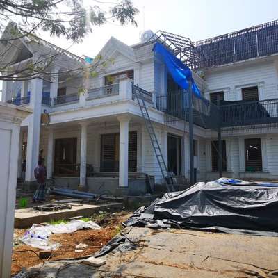 Villa project @ Ernakulam..
.

.
#villa #constructionsite #HouseDesigns #ElevationHome #Ernakulam #Kozhikode #Kannur 

r #Thalassery #HouseDesigns #luxuryhomedecore #Architect #InteriorDesigner #Contractor