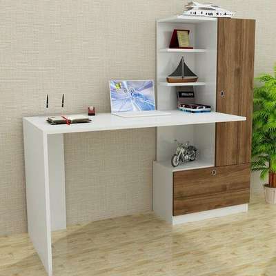 studdy table with book shelf