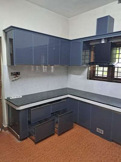 aluminium kitchen Thrissur Kerala 📞 7907544304 #KitchenIdeas  #ClosedKitchen  #KitchenCabinet  #WoodenKitchen  #KitchenRenovation  #KitchenTable