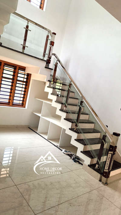 #wood & glass  staircase
9633865769