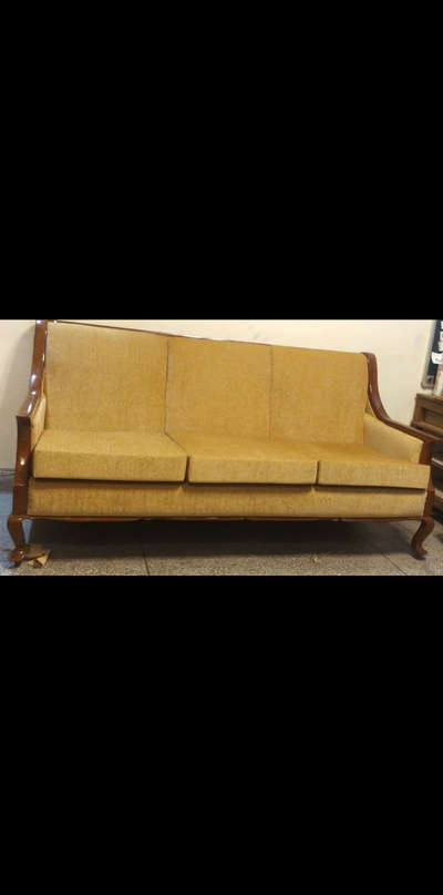 *Simple New Sofa Per seat*
Hello
For sofa repair service or any furniture service,
Like:-Make new Sofa and any carpenter work,
contact woodsstuff +918700322846