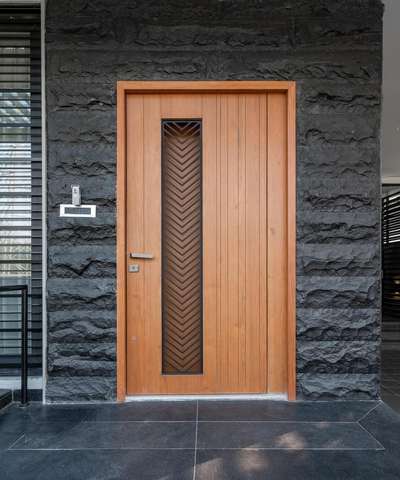 front door design 


#FrontDoor #door #HomeDecor #homedesigne #exterior_Work #exteriordesing