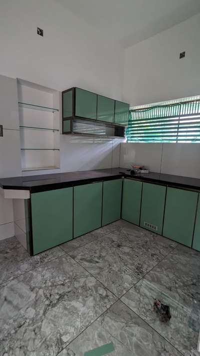 kitchen cabinets
aluminium