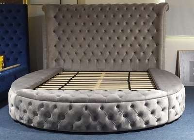 king size bed #KingsizeBedroom  #InteriorDesigner  #furniturefabric  #laxuary  #LUXURY_INTERIOR  #LUXURY_BED  #architecturedesigns  #BedroomDecor