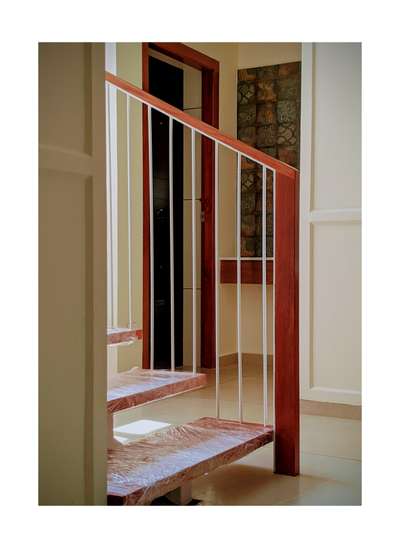 #metalstaircase #SteelStaircase  #StaircaseDesigns  #StaircaseHandRail  #WoodenFlooring  #Wood Staircase #woodenhandrails   #woodendesign