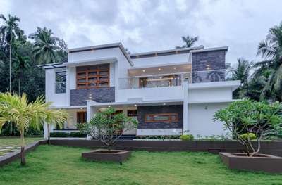 #Architect #architecturedesigns #architecturedaily #exteriordesigns  #homearchitecture #keralaarchitecture #koloapp