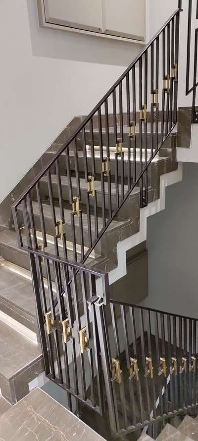 stainless stairs reling