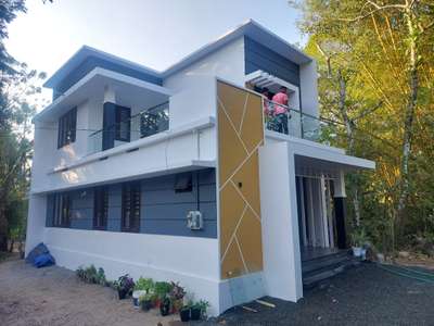 1700 sqft contemporary model house 
estimated around 30 laks 

 #HomeDecor  #ContemporaryHouse 
 #architecturedesigns