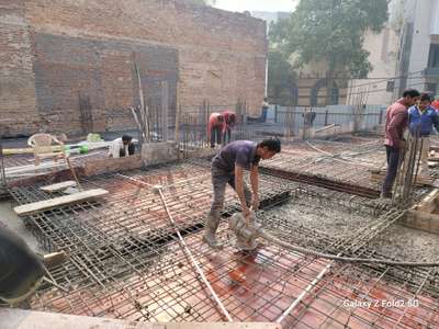 Slab casting

#slabcasting #slabwork #lenter #slabwaterproofing #roofcasting #Roofwork #builderfloor #Delhihome #delhincr