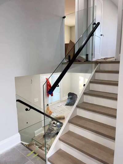 #GlassBalconyRailing  #handrailsforkings  #InteriorDesigner  #Indoor  #HomeDecor  #architecturedesigns  #architact  #bestinteriordesign  #GlassStaircase  #handrailsteel  #ironstructure  #iron