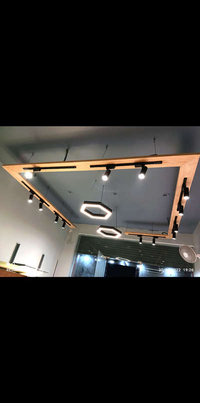 shop design ceiling hanging work