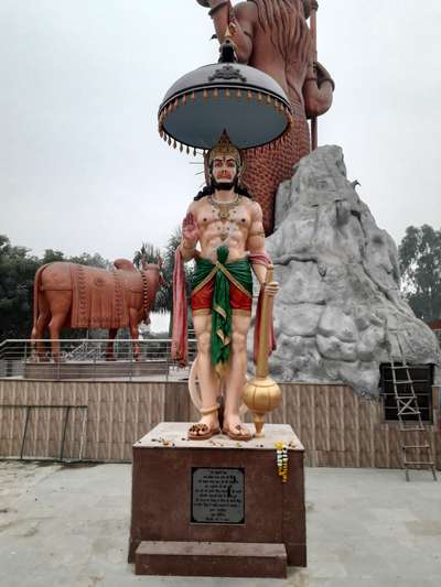 contact for more information 
#murti  #murtikaar  #jangraarts  #hanuman ji #jai baba ki  #jai bajrang Bali  #statue