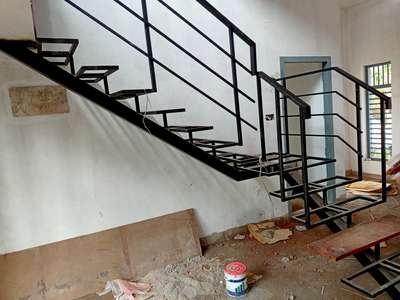 ഇതാണ് റെഡി made fab-staircase സ്‌ട്രുക്ചർ work. വീഡിയോ ഉടൻ വരുന്നതാണ്.

 #fabricatedstaircase  #InteriorDesigner  #Malappuram  #Thrissur  #Kozhikode  #Architect  #koloapp  #CivilEngineer  #Contractor