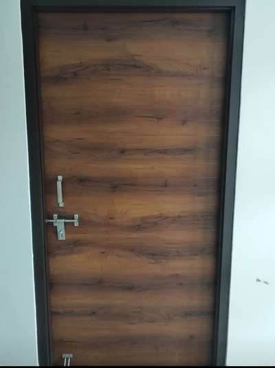 100% pine wood door only 6000 rupees me