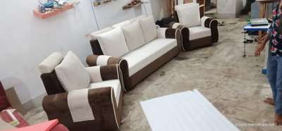 5 seater sofa 18000 rupy use material pine wood 40 dencity fome fabric velvet