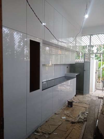Out side kitchen
(white pearl)