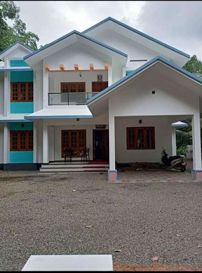 #forsale 
House with 32cent land
Near Kanjrapally
2km from Kanjrapally-Erattupetta Highway
5 bedrooms+ 3 attached Bathrooms+ Kitchen+ work area+Living room
contact 9633884718