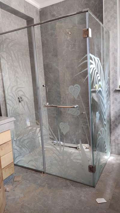 10 mm Tuffan glass shower bathroom patrician + design 
price with complete 650 square feet