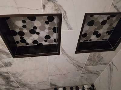 niches are we import to cover with beading...  easy to fix...  #BathroomTIles #tiles
