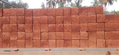 Kannur Bricks for wall.
പാലക്കാട് വീട് പണിക്ക് കണ്ണൂർ കല്ല്