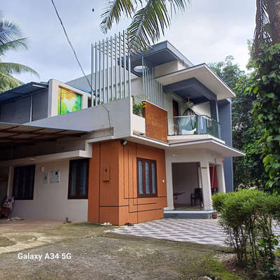 2500/4 bhk/Contemporary style
10 cents/double storey/Thiruvanthapuram

Project Name: 4 bhk,Contemporary style house 
Storey: double
Total Area: 2500
Bed Room: 4 bhk
Elevation Style: Contemporary
Location: Thiruvanthapuram
Completed Year: 2022

Cost: 15 lakh
Plot Size: 10 cents