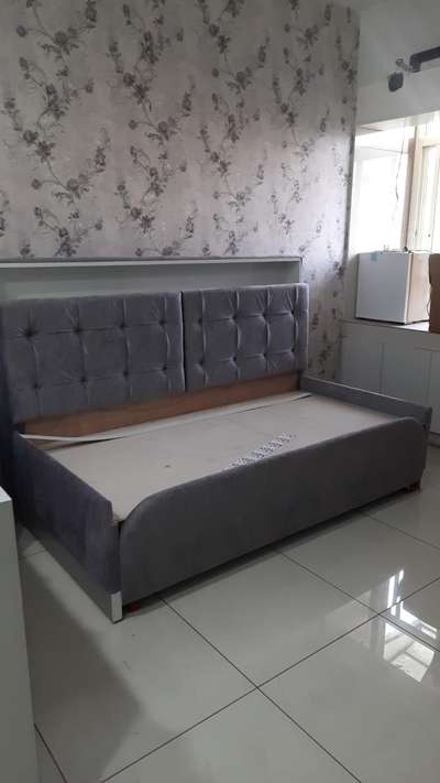 Bedroom colous avvording to Vaastu.Contact for consultation n interiors