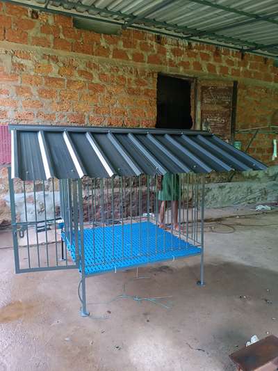 NEW DOG CAGE FOR SALE, 8089107830
Well finished cage,size 4×4×3(length×with×hight),10 mm rod,food stand with matt included,total weight: 90 kg.
Transportation available