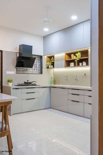 Designer Modular Kitchen  

 #ModularKitchen 
#Carpenter 
#Acrylicfurniture