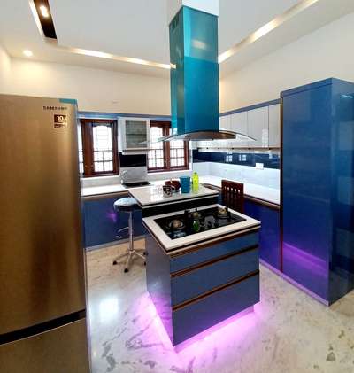 *Modular kitchen *
customized kitchen