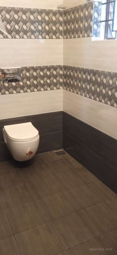 #FlooringTiles  #BathroomTIles  #Palakkad  #BathroomDesigns  #FlooringSolutions  #FlooringServices