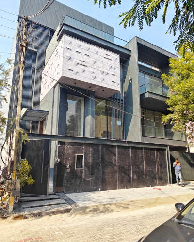 gurgaon resistance project louver facade peramid FACADE glass railing windows