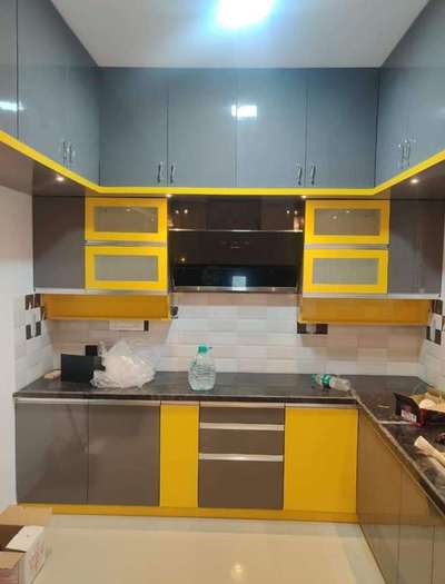 800 sq fit with mall sufiyaan wooden work call me all wood warking 89.20.65.49.92 guddu