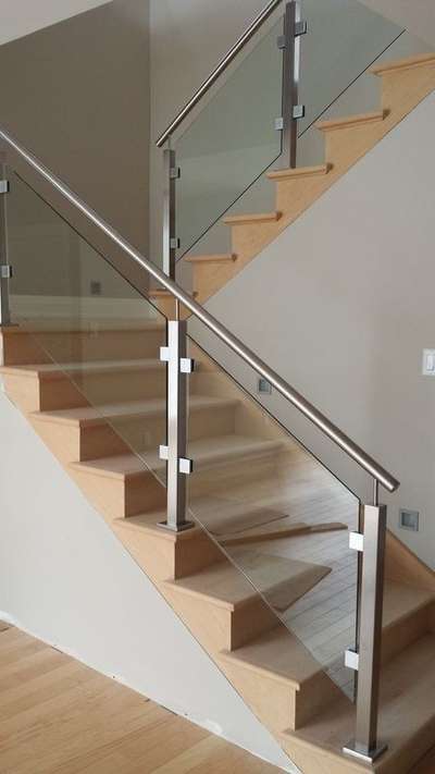 Stainless steel 304+8mm toughend glass handrail
FABTECH
TRIVANDRUM
9745966292