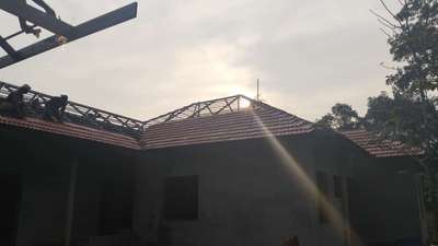 truss roofing+നാടൻ ഓടു 
 #നാടൻഓട് #RoofingDesigns  #weldingfabrication  #sq_140