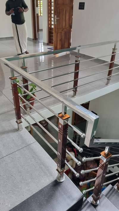 stair with wooden Post Railling
 #StaircaseDecors  #StaircaseDesigns  #WoodenStaircase  #SteelStaircase  #Steel  #StaircaseIdeas  #KeralaStyleHouse #Palakkad