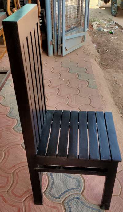 DINING CHAIR
WOOD : MALESIAN KOYLA
POLISH : MAT FINISH
COLOR : BLACK
MODEL : REAPER

For more ditails : 7025854474
wudbuy factory outlet
Karappuram, Nilambur


 #DiningChairs #chair  #chair&table  #woodworks  #diningset  #furniture  #furniturework  #furniturestore  #mafurniture  #nilambur