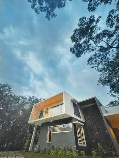 #ContemporaryHouse #HouseConstruction #ContemporaryDesigns #contemporary #KeralaStyleHouse #keralastyle #keralaart #keralaarchitectures #keraladesigns #keralahomeinterior #exterior_Work #ElevationHome #ElevationDesign #3D_ELEVATION #HomeDecor #LandscapeIdeas #LandscapeGarden #LandscapeDesign #boxtypehouse #boxtype #boxtypeelevation #keralahomestyle #keralahomeplans #Architect #architecturedesigns #Architectural&Interior #architecturekerala #architectsinkerala #architectsinkannur #architectsincalicut #working@kannur #kannurhomes #kannurinterior #kannurdesigner #calicutdesigners #keralaarchitectdesigns #best_architect #Best_designers #besthome  #bestarchitecture