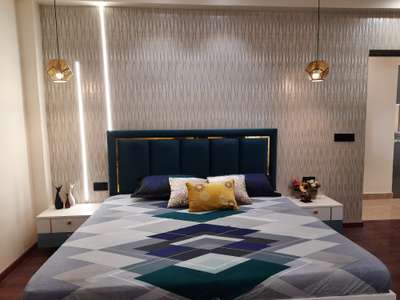 #MasterBedroom  #KingsizeBedroom  #quilting  #bedquilting  #WallDecors  #wallpaper  #modernhome  #moderndesign  #dreamzcreatorz