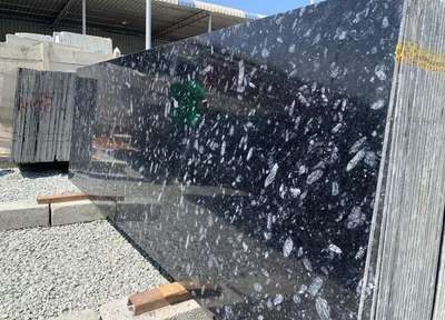 coin black 

 #GraniteFloors #Granites #granitestep #newmodels