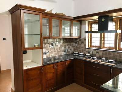#Kitchencupboards
#Modularkitchen
#Interior