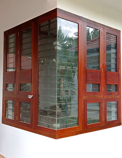 #WoodenWindows  #WindowGlass  #cornerwindow  #cornerglass  #WindowFrames  #windowpanes  #PYINKADO  #irul #bewellingglass