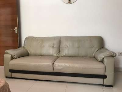 *dorean sofa *
sofa repair and make new contact 8700322846