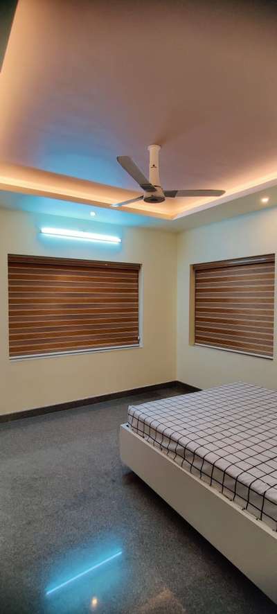 square feet starting blinds Rs:80
