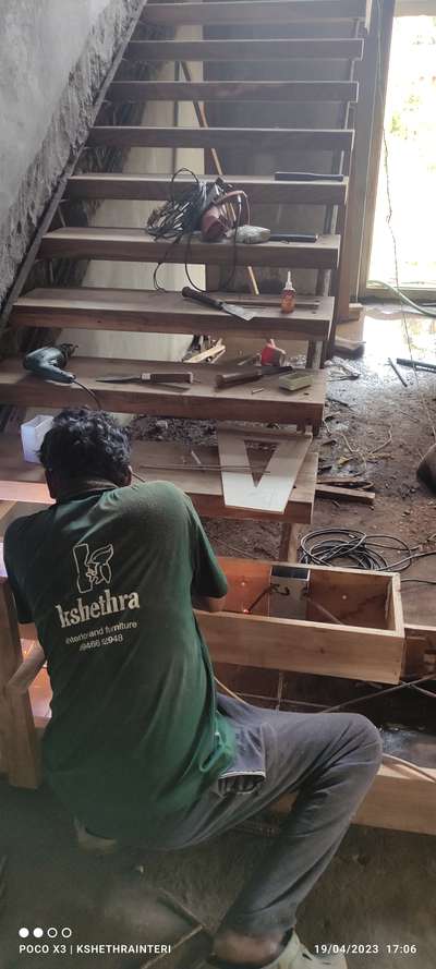 #Palakkadcarpenter  #Palakkadinterior  #kshethrainterior  #IndoorPlants #woodanstep  #woodansteyar  #WoodenBalcony