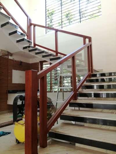 #StaircaseDecors #StaircaseDesigns  #StaircaseDesigns #WoodenBalcony #WoodenStaircase