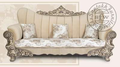 Beautiful antique sofa
contact for all furniture deals 
#sofa #furniture #interiordesign #homedecor #interior #design #sofaminimalis #livingroom #home #decor #furnituredesign #sofamurah #sofabed #kursitamu #sof #furniturejepara #o #sofatamu #mejamakan #furniturejakarta #kursi #sofaretro #mebeljepara #decoration #m #couch #interiors #homedesign #sofadesign #kursimakan