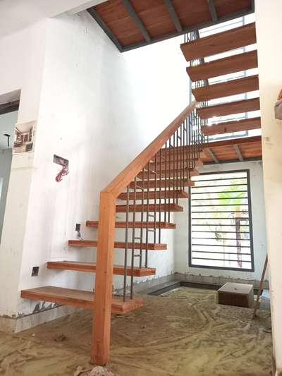 #WoodenFlooring  #WoodenStaircase  #StaircaseDecors  #handrail  #hanging  #WoodenFlooring