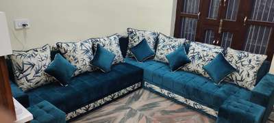 sofa set with piping kushion