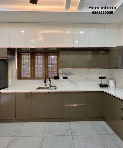 #ModularKitchen #KitchenCabinet #InteriorDesigner #KitchenIdeas #KitchenInterior #homeideas #HouseDesigns #moderndesign